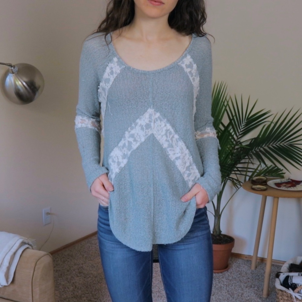 Free People light green lacey top